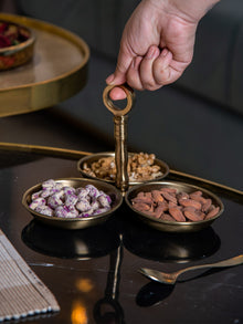 3 Bowl Serving Platter - Metal Stand