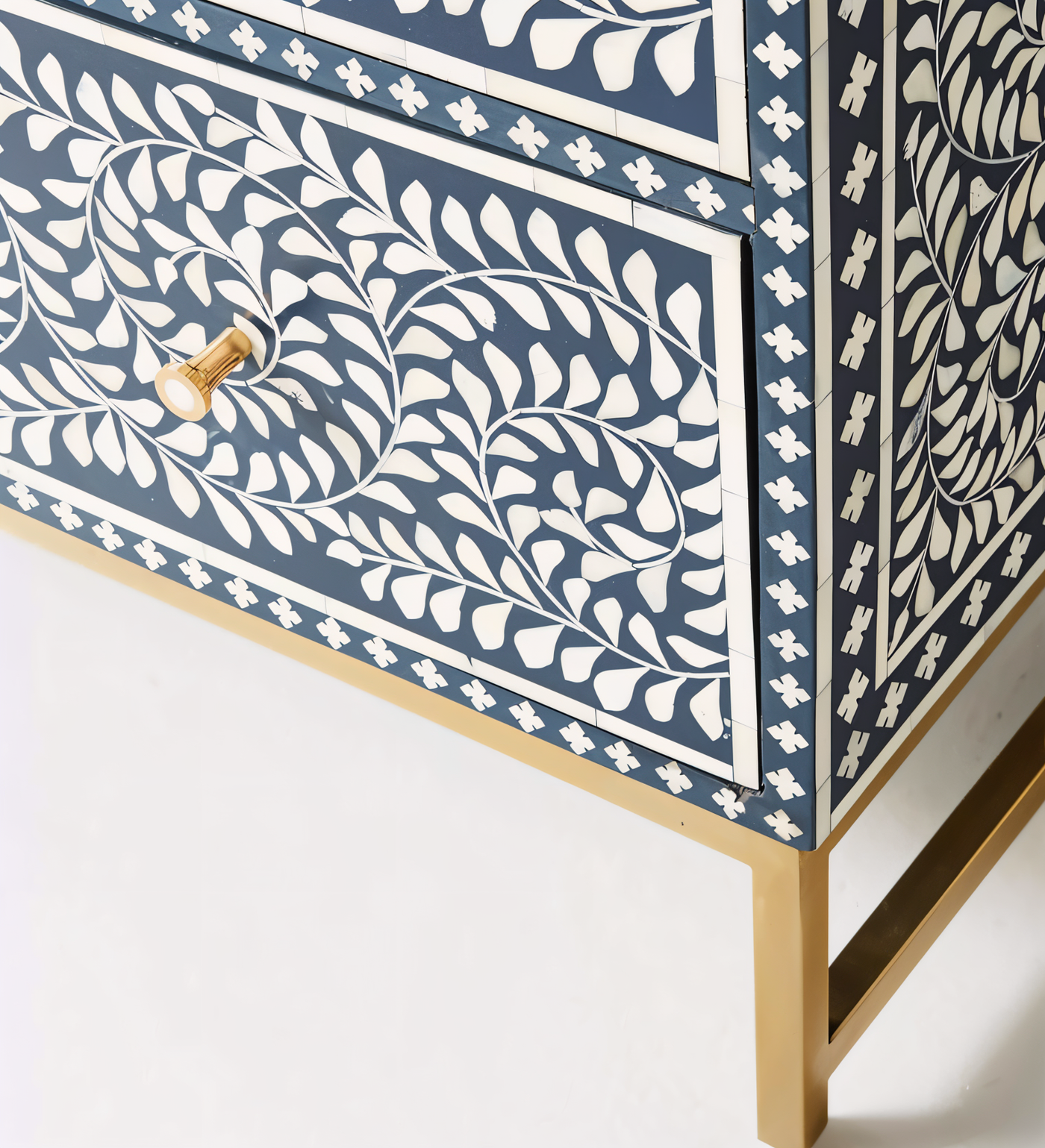 Chest of Drawer-cleo
