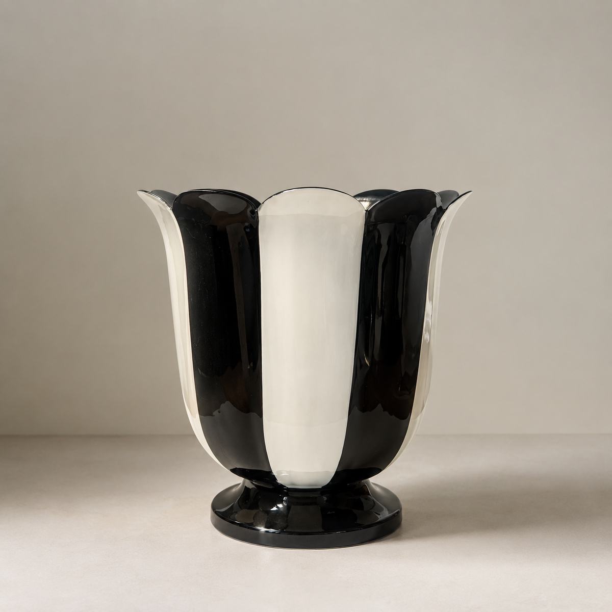 NUDO – HANDCRAFTED PLANTER