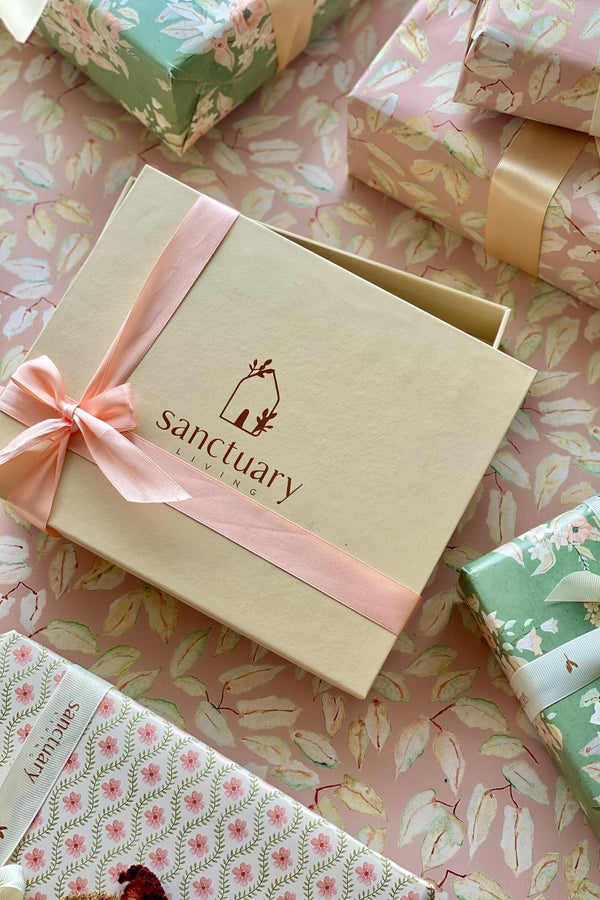 Cascade Blush Gift Set-Linen Napkins & Napkin Rings
