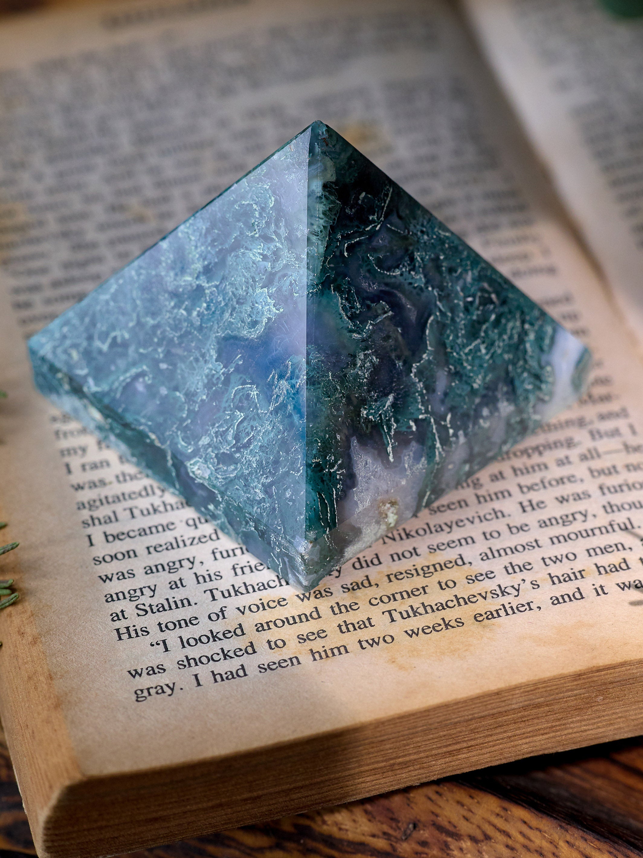 Semi-precious Gemstone - Moss Agate Pyramid