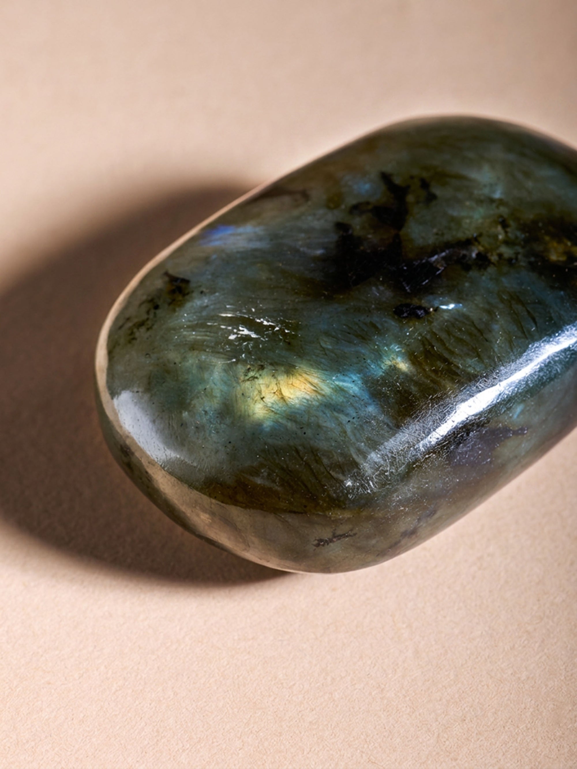Semi-precious Gemstone - Labradorite Palmstone