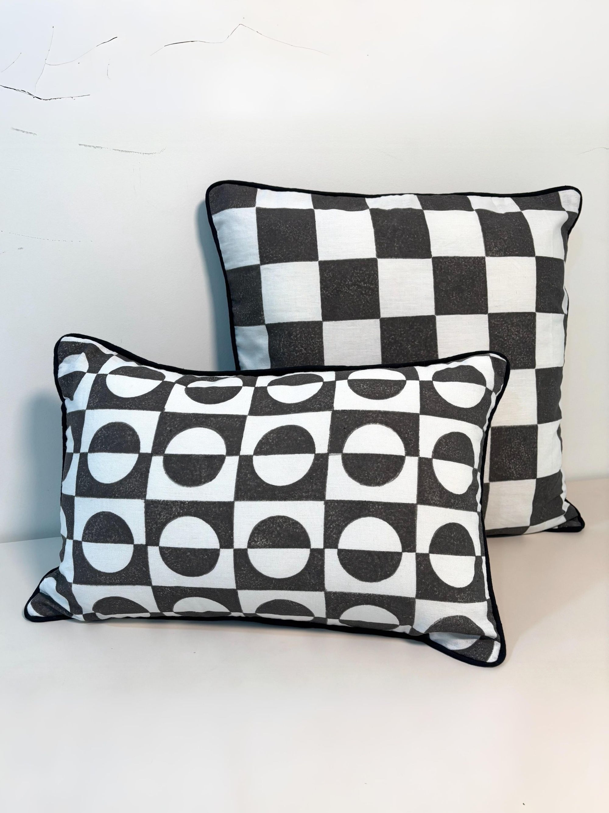 Retro Check Cotton Rectangle Cushion Cover l Black & White