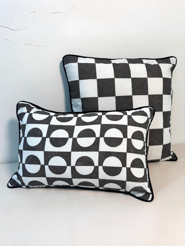 Retro Check Cotton Rectangle Cushion Cover l Black & White