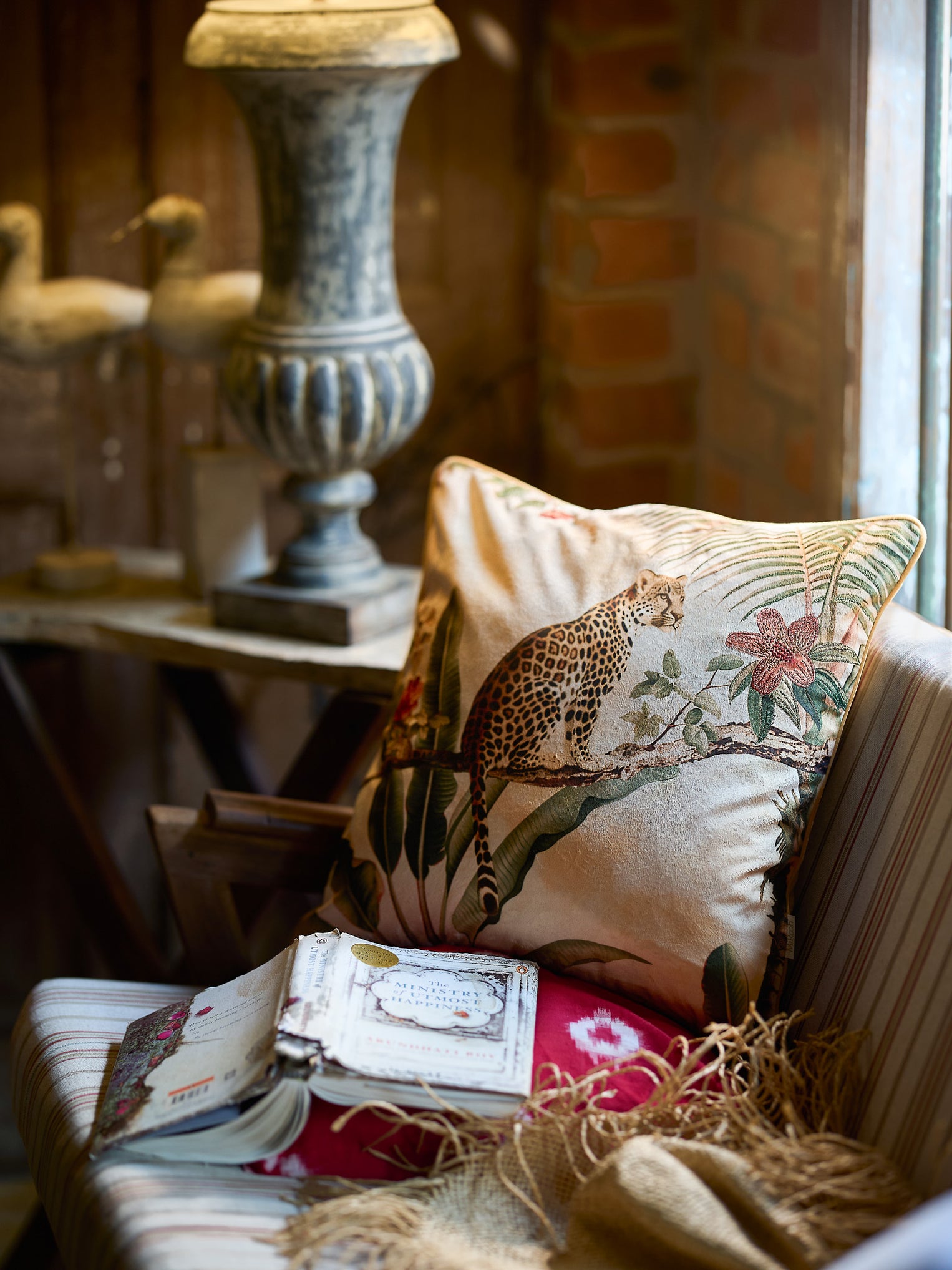 Bagheera - Multicolor Velvet Cushion