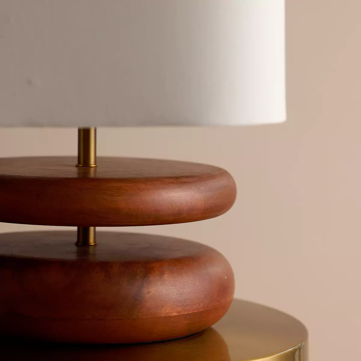 Saturn Table Lamp