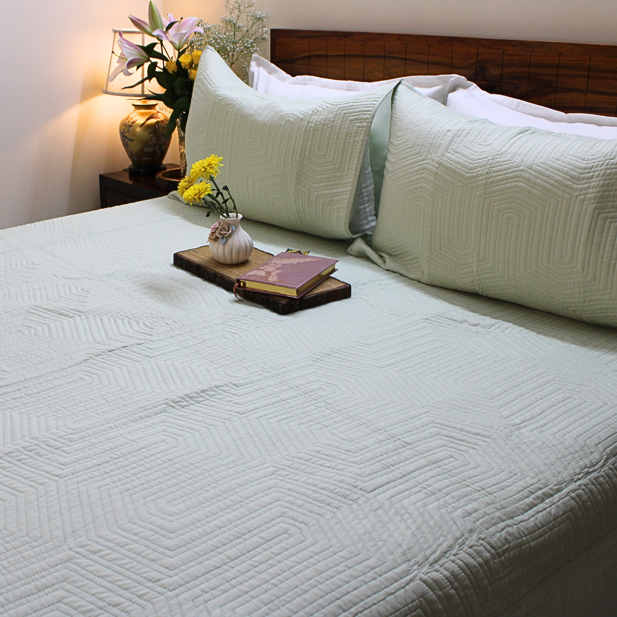 Serene Stich Quilted Bed Cover-PM