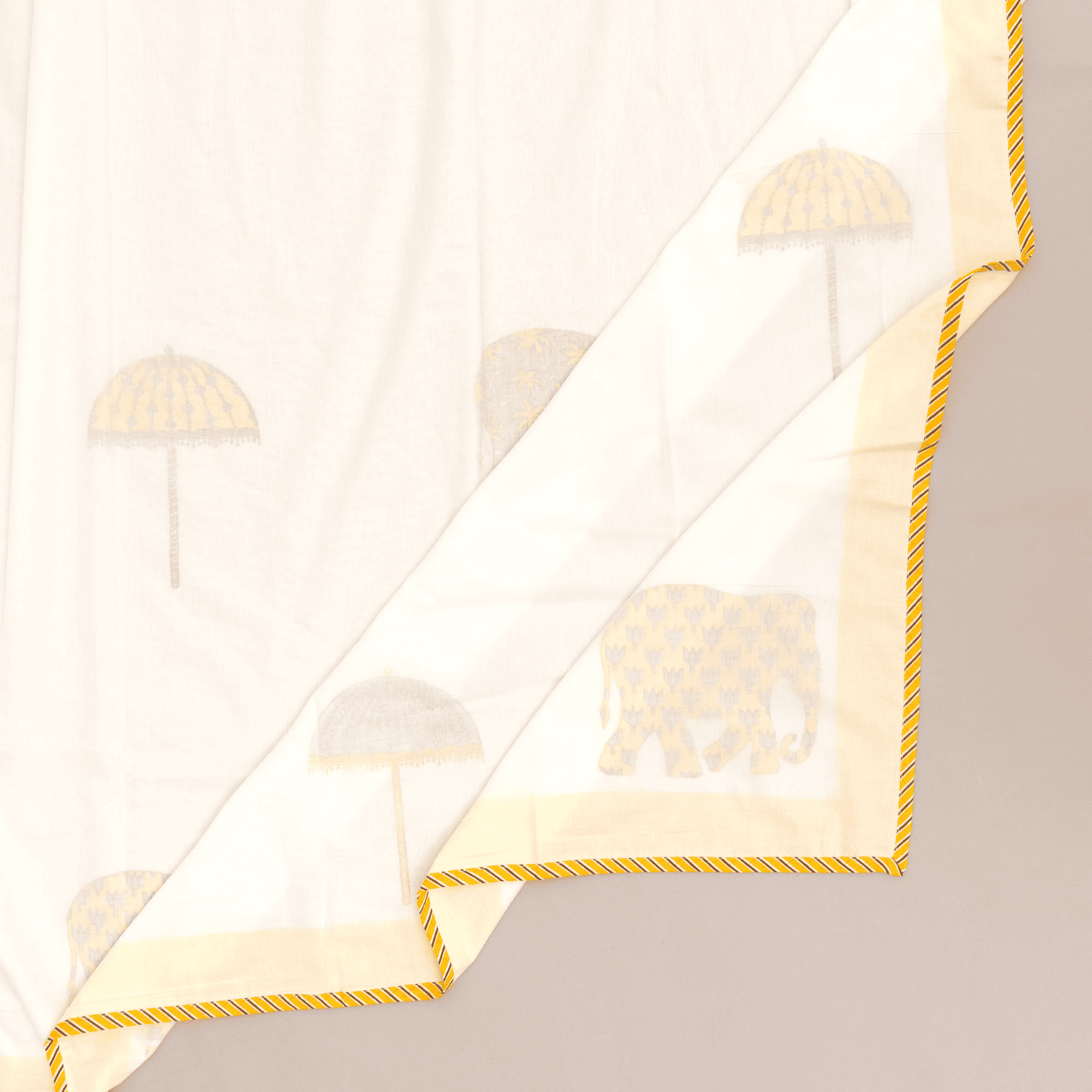 Floral Hues Muslin Dohar