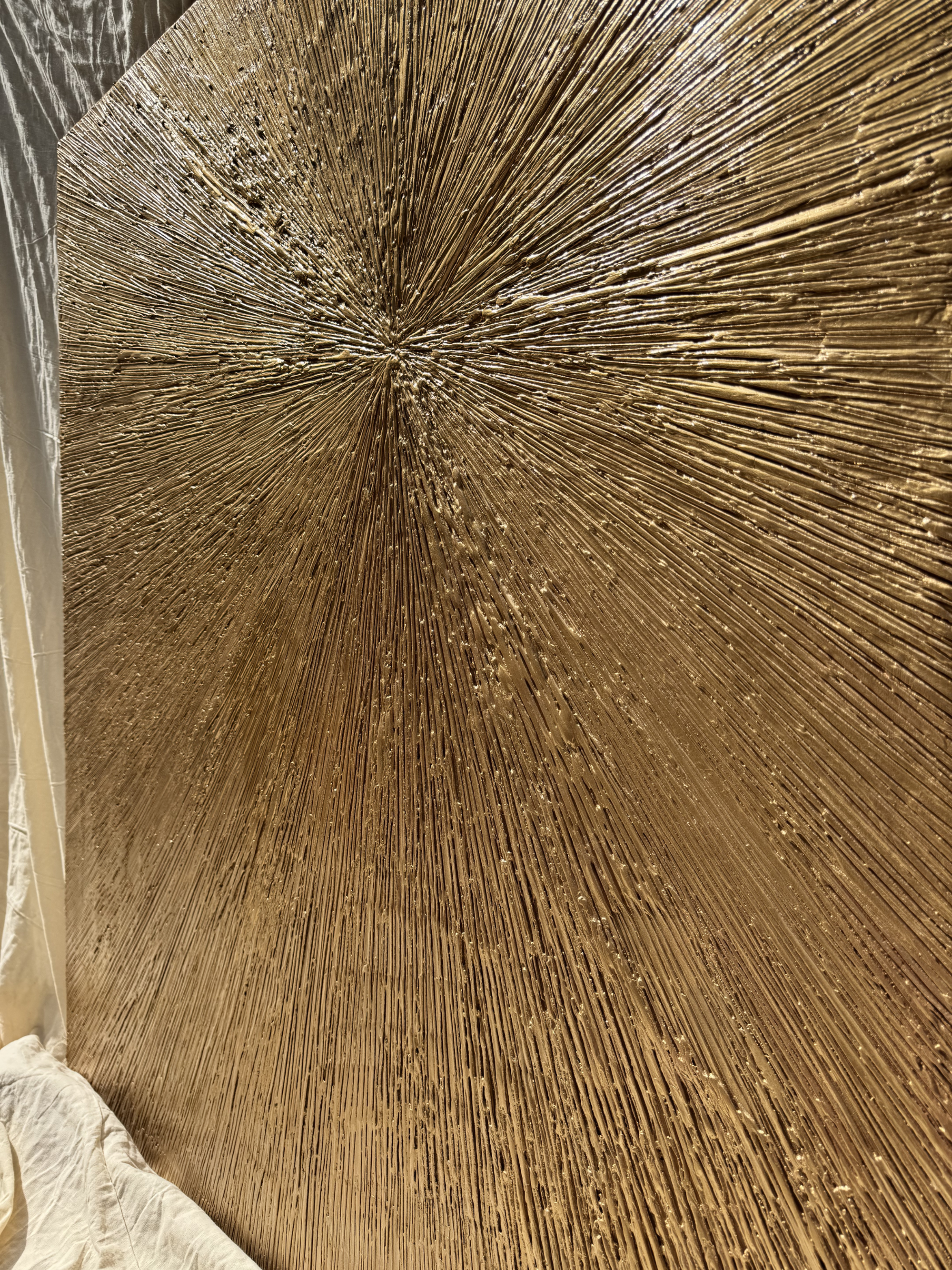 Eternal Radiance A Luxurious Expression of Light and Texture