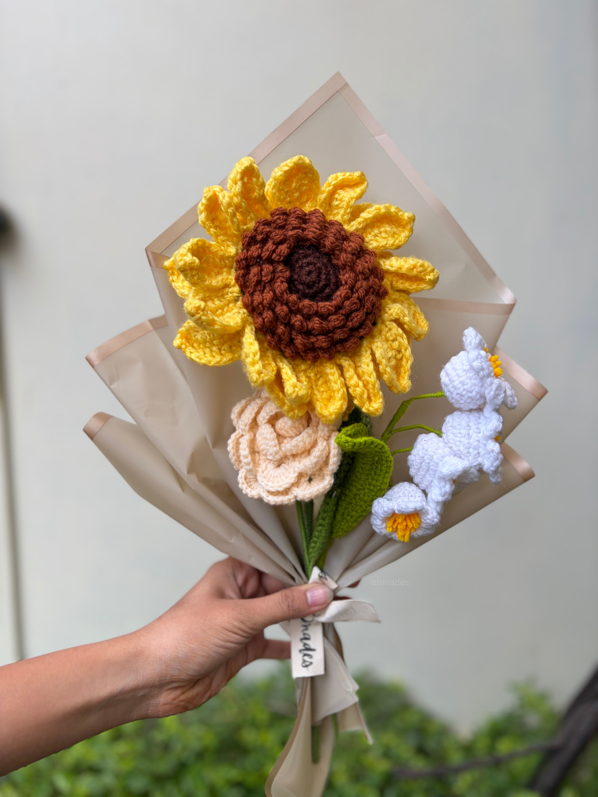 The golden bloom edit bouquet