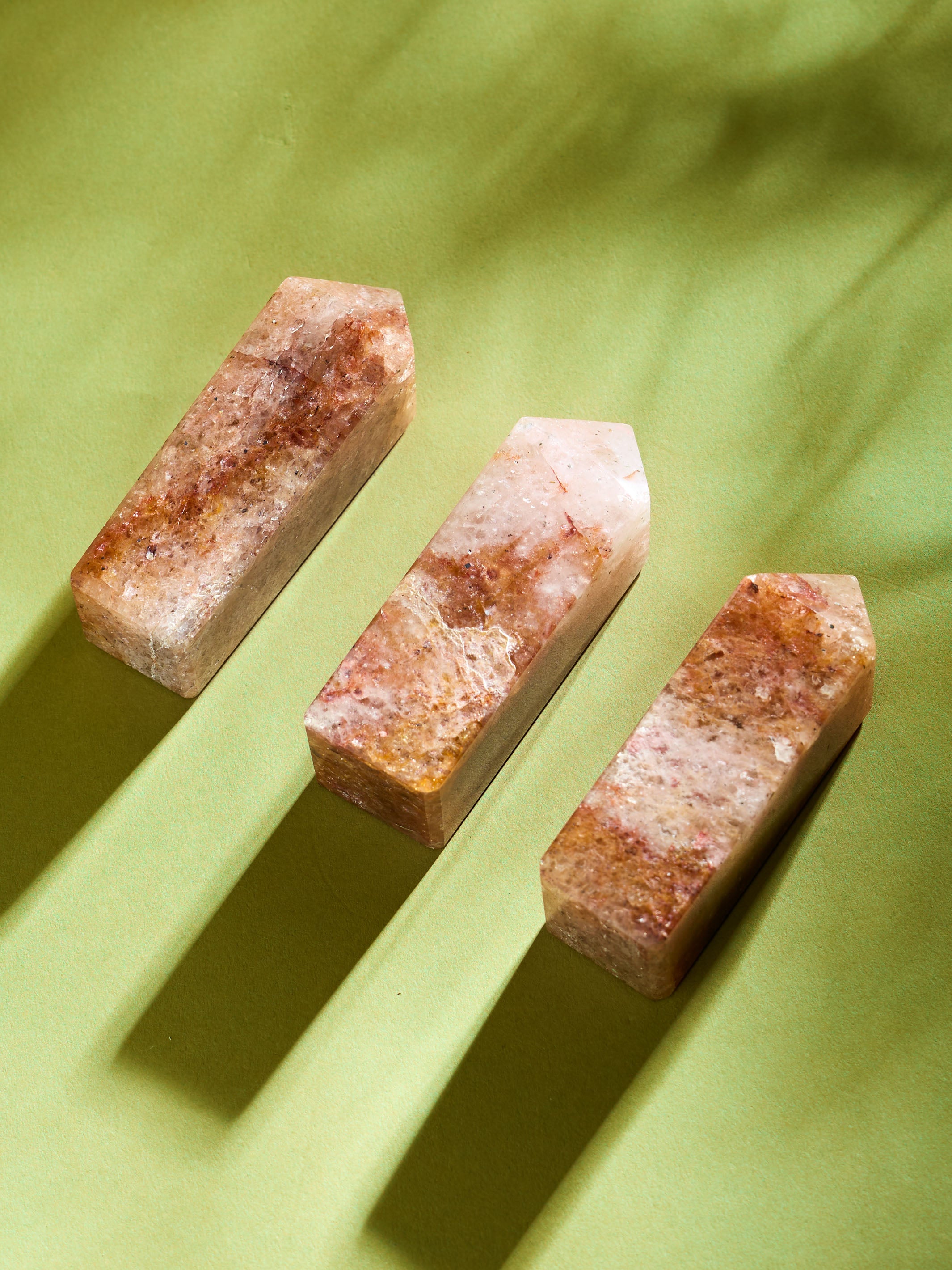Semi-precious Gemstone - Strawberry Quartz Tower