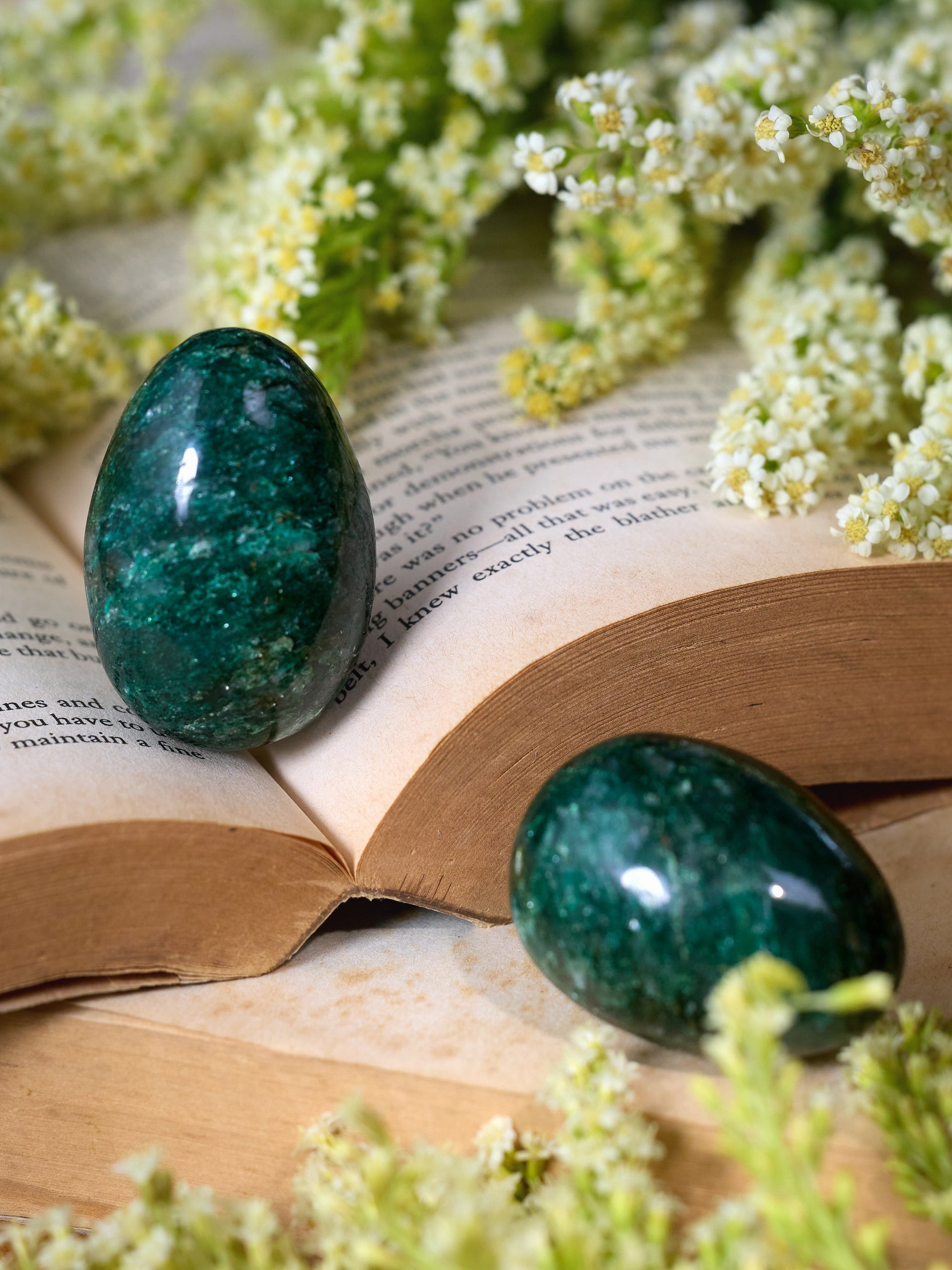 Semi-precious Stone - Moss Agate Egg