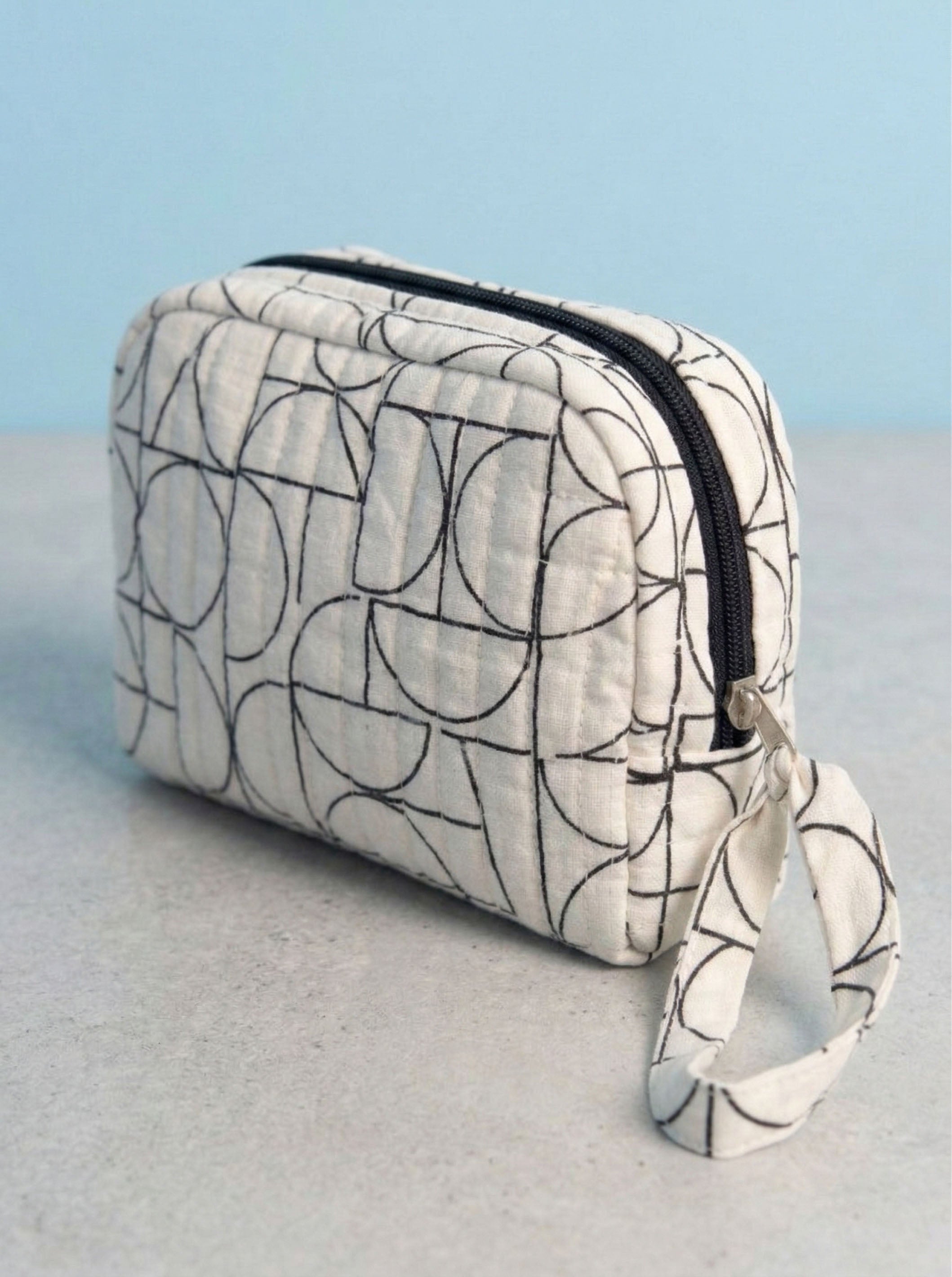 Sustainable Quilted Cotton Travel Pouch l Black & White Organizer