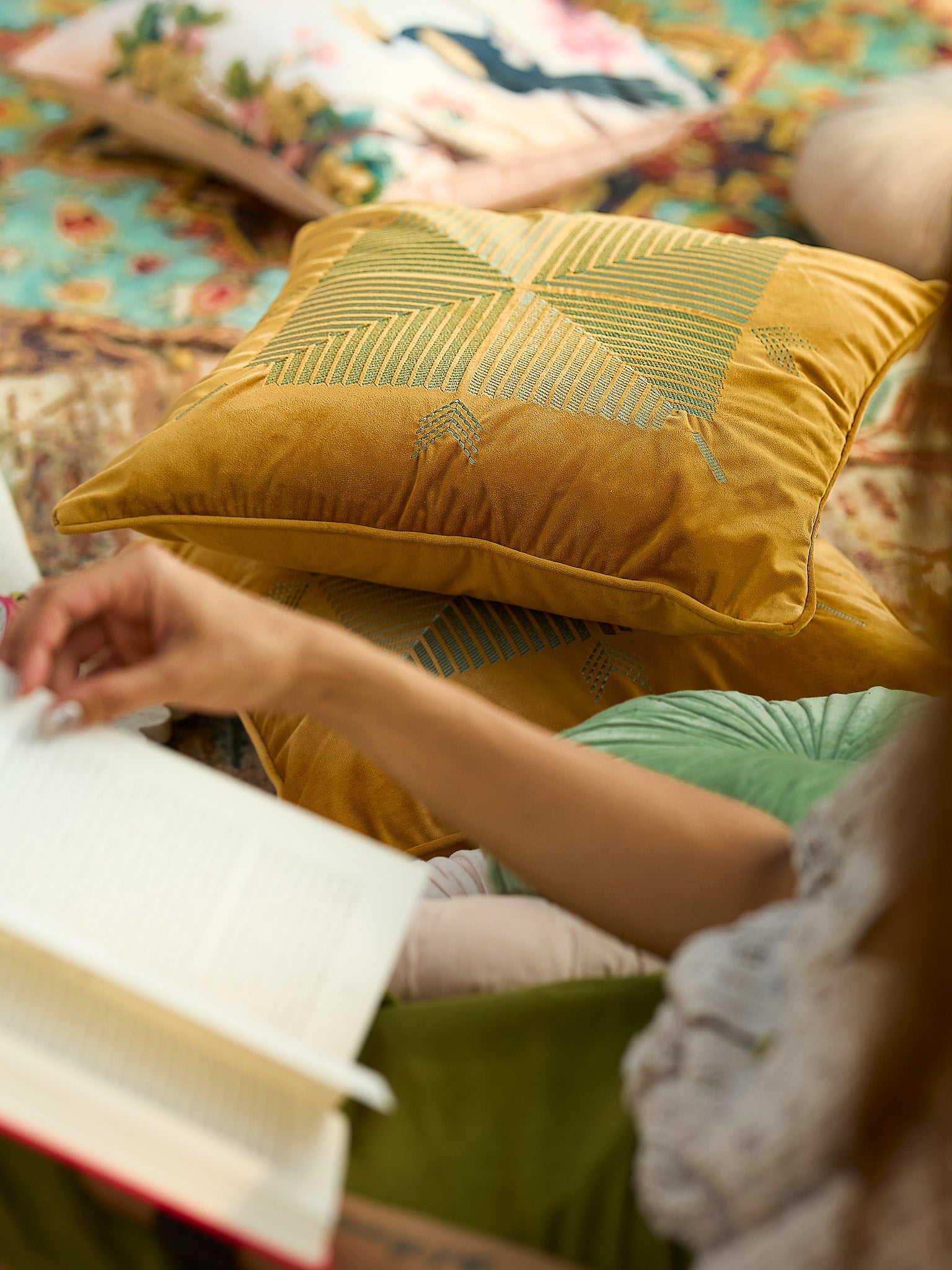 Vari-Da-Bagh ochre - Velvet Cushion Cover