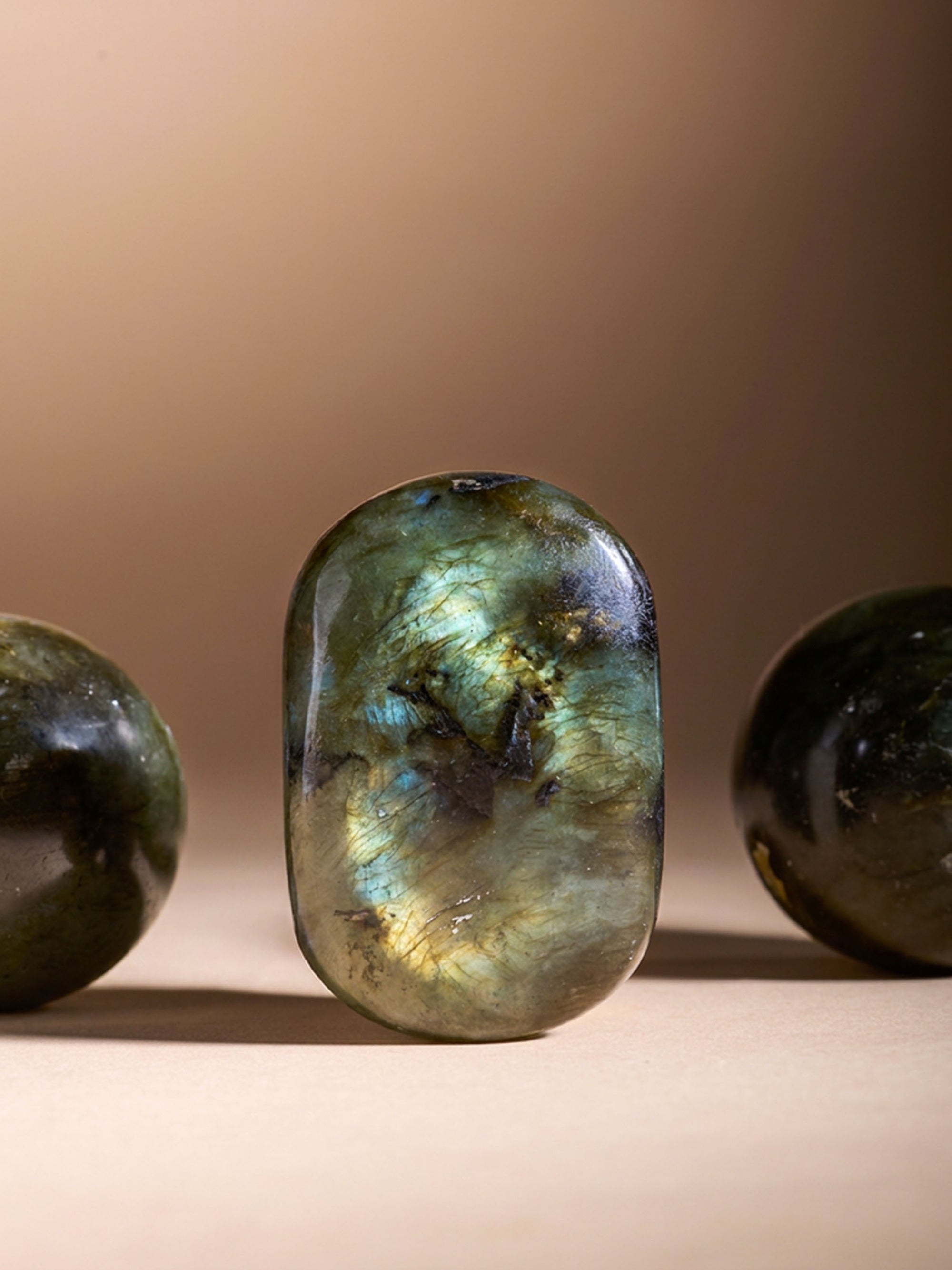 Semi-precious Gemstone - Labradorite Palmstone