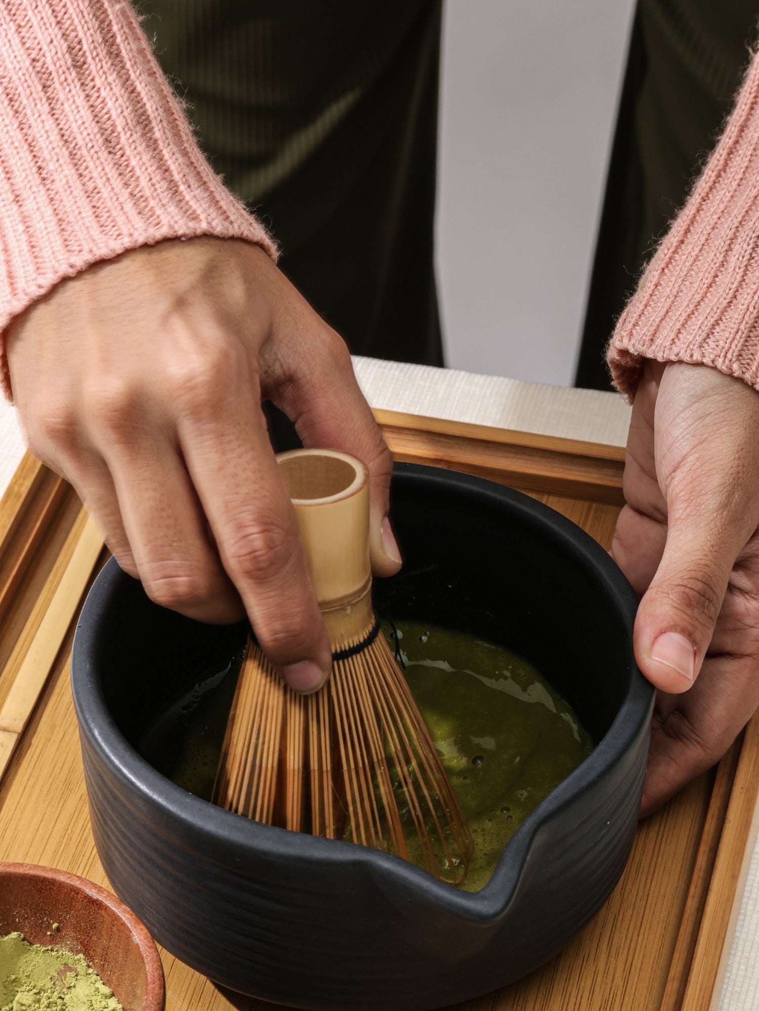 Matcha Tea Mixing Bowl & Whisk Holder Set - Ribbed Design