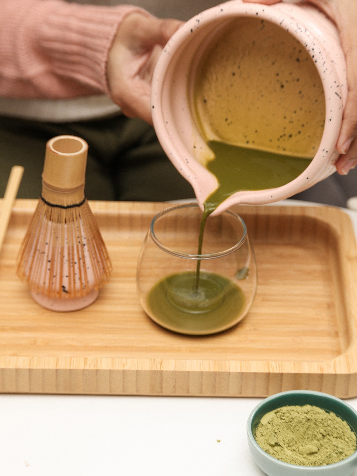 Matcha Tea Mixing Bowl & Whisk Holder Set - Speckled Design