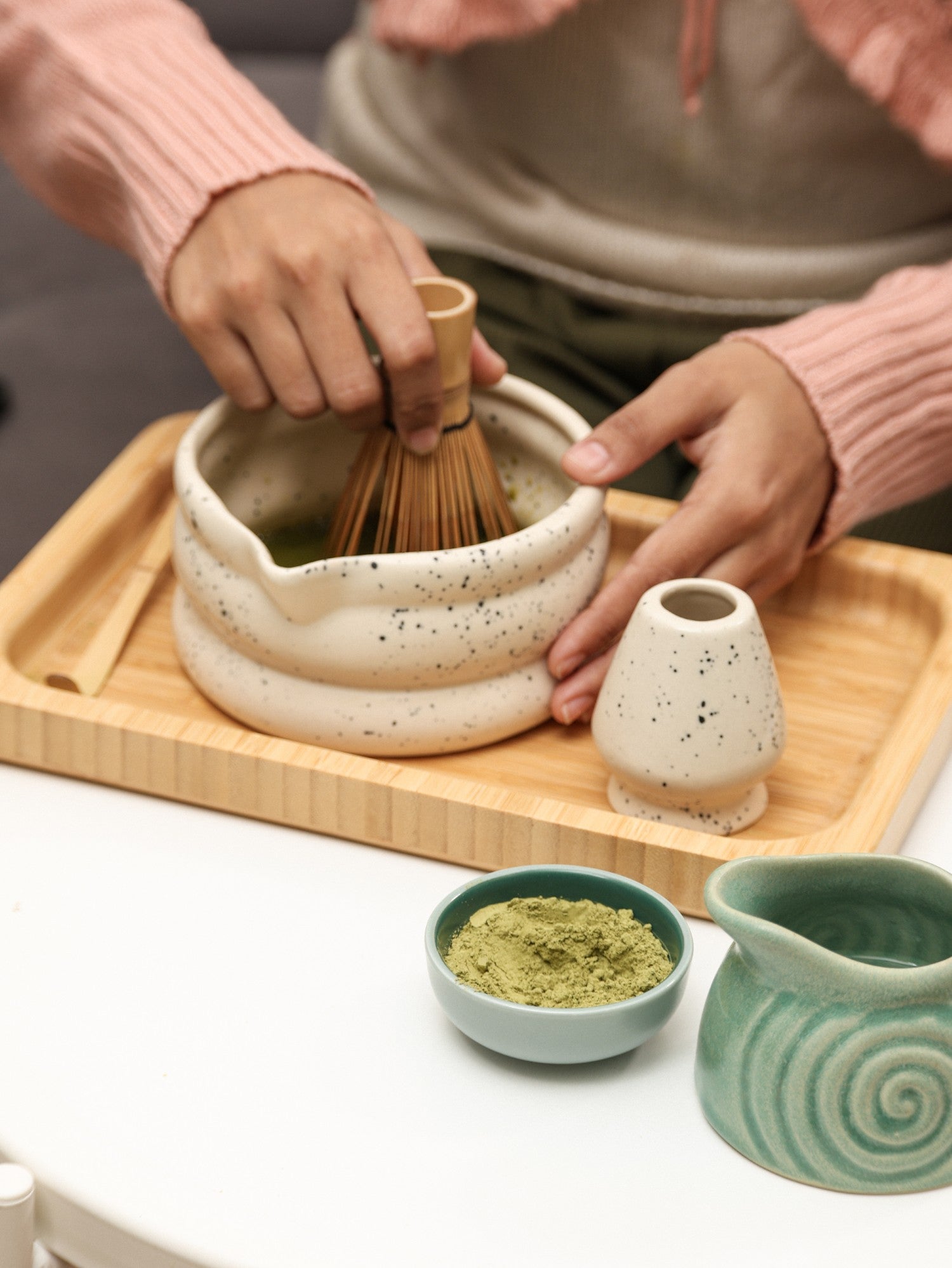 Matcha Tea Mixing Bowl & Whisk Holder Set - Speckled Design