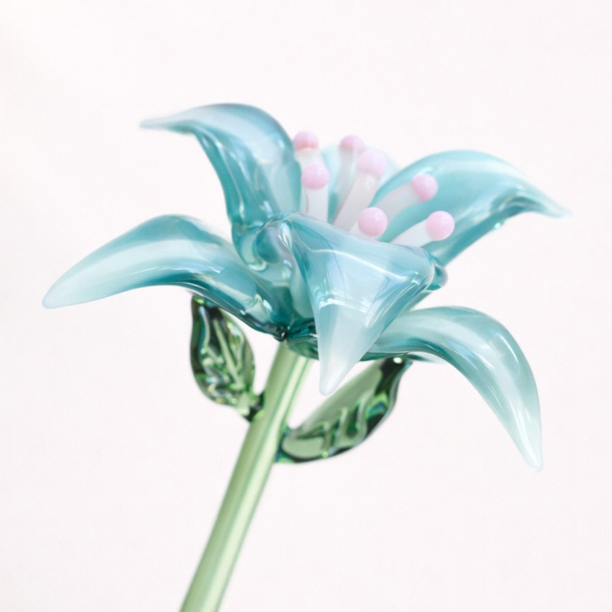 Coastal Bloom Lily – Hand-Blown Glass Flower