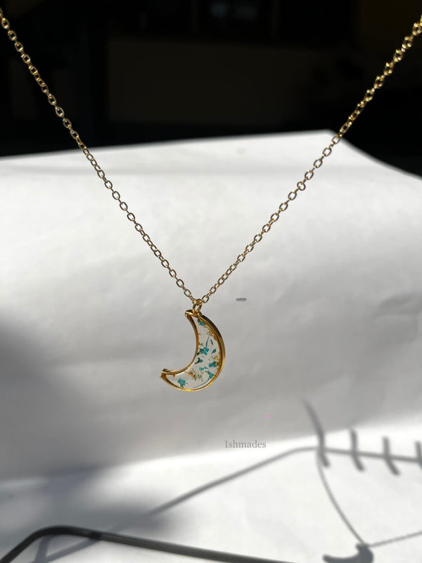Luna's Lace locket