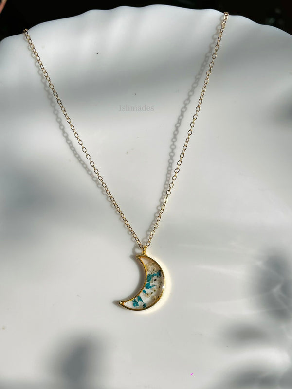 Luna's Lace locket
