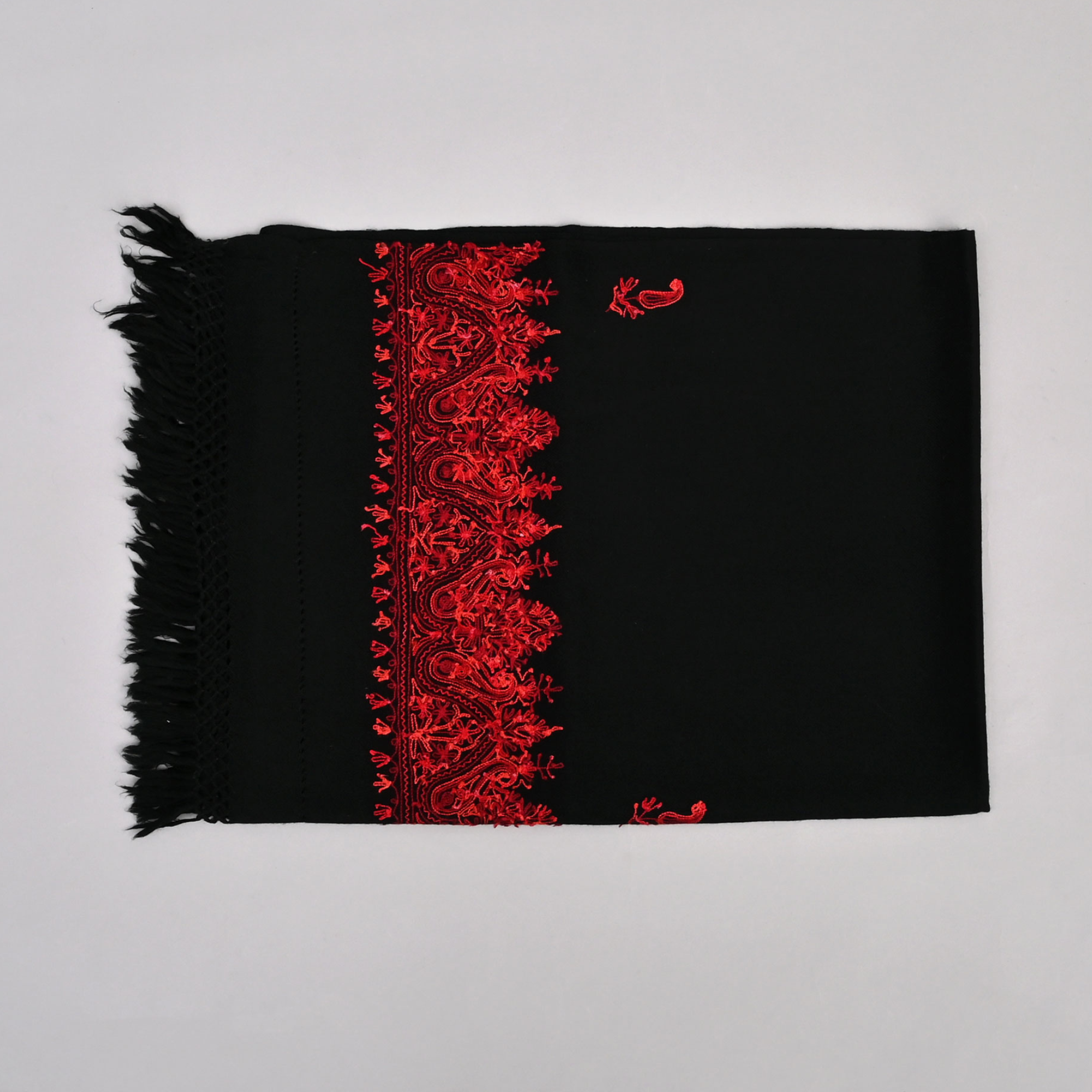 Aari Fine Wool Stole