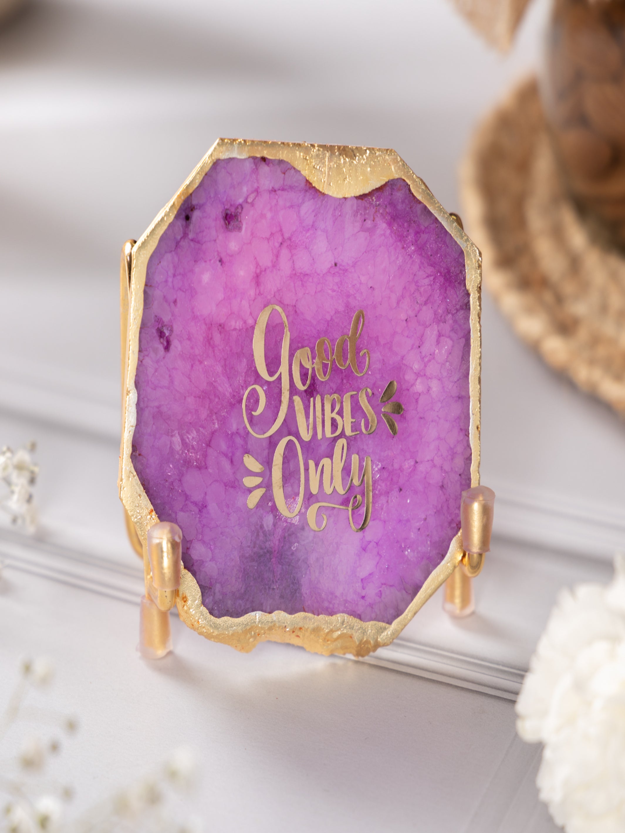 Good Vibes Agate Metal Showpeice