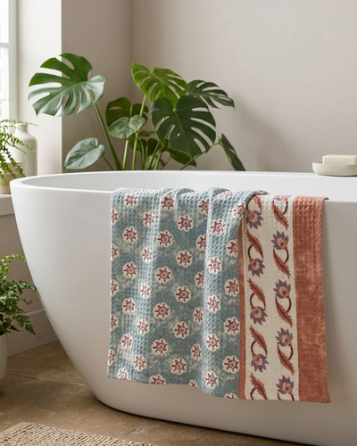 Rahat Buta Hand Towel | Set Of 2