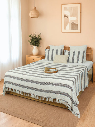 Shivalik Double Bedcover (Grey)