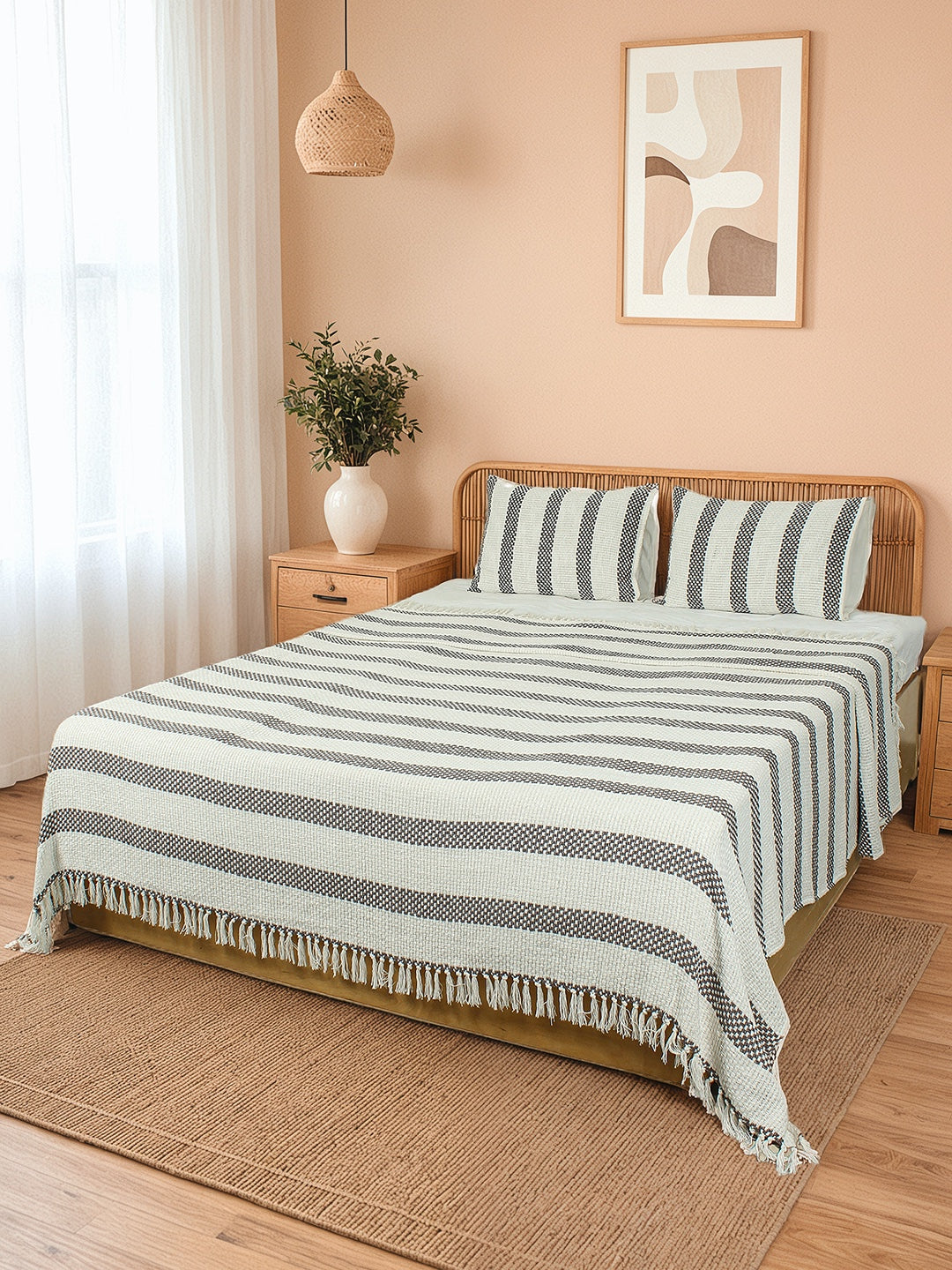 Shivalik Double Bedcover (Grey)