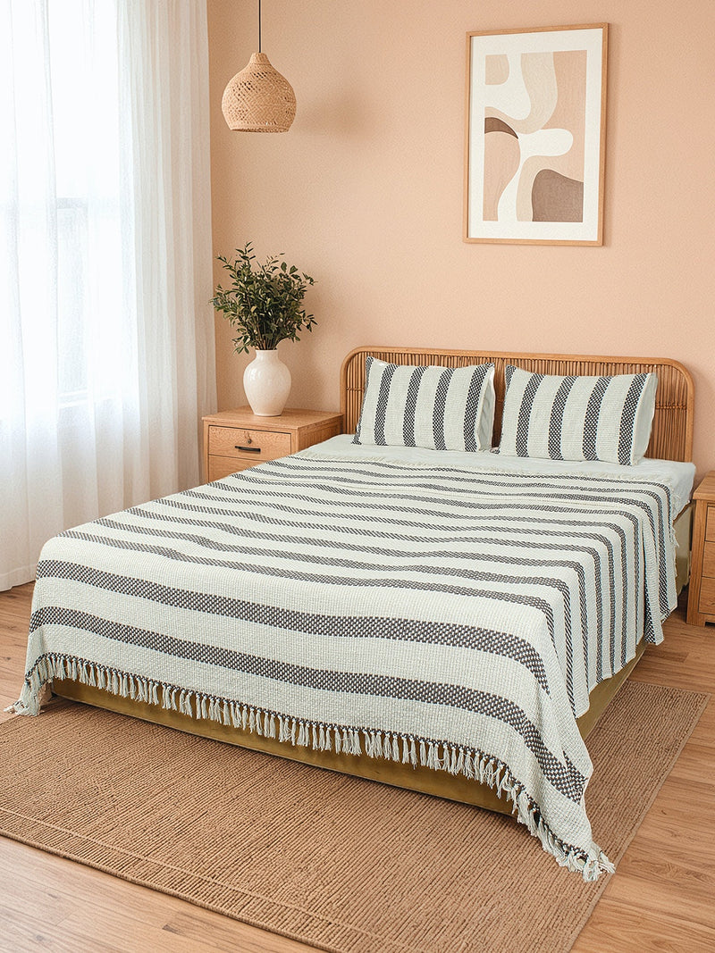 Shivalik Double Bedcover (Grey)