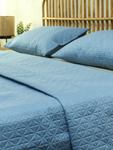 Sattal 1 Double Bedcover 2 Pillow Covers (Blue)