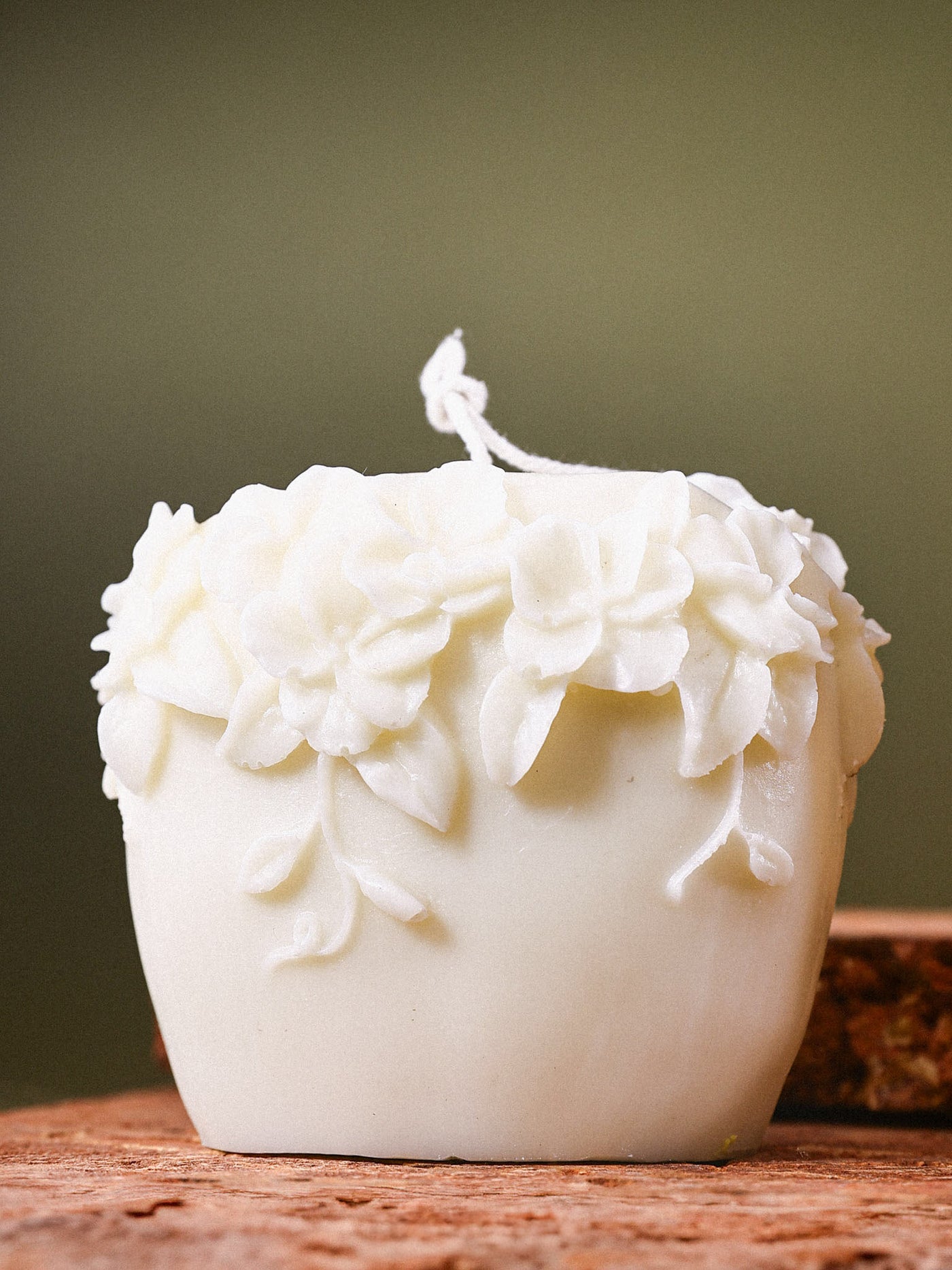 Bloom Artisan Floral Candle