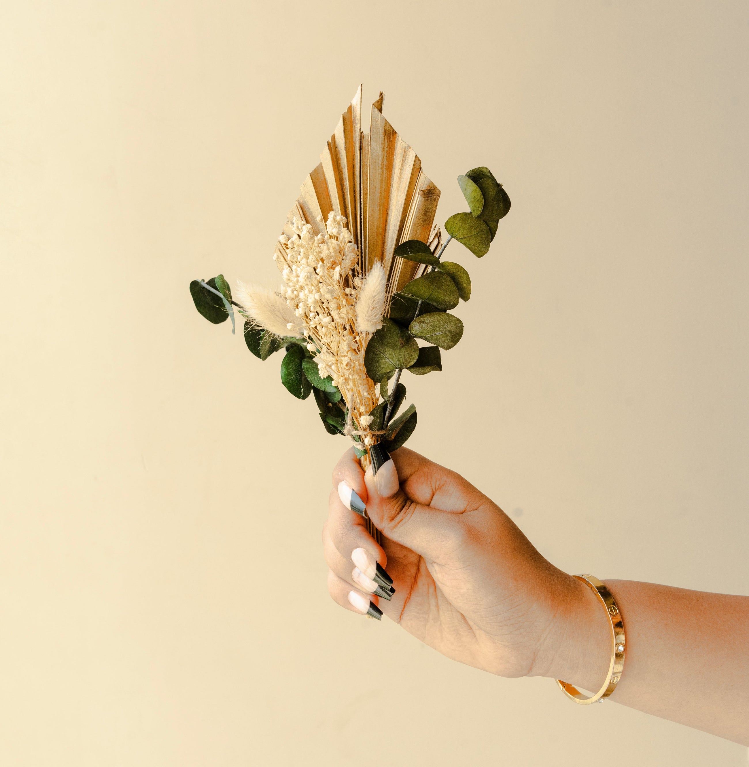 Amber Serenity Reed Diffuser with Dried Flowers & Vase | Home Fragrance