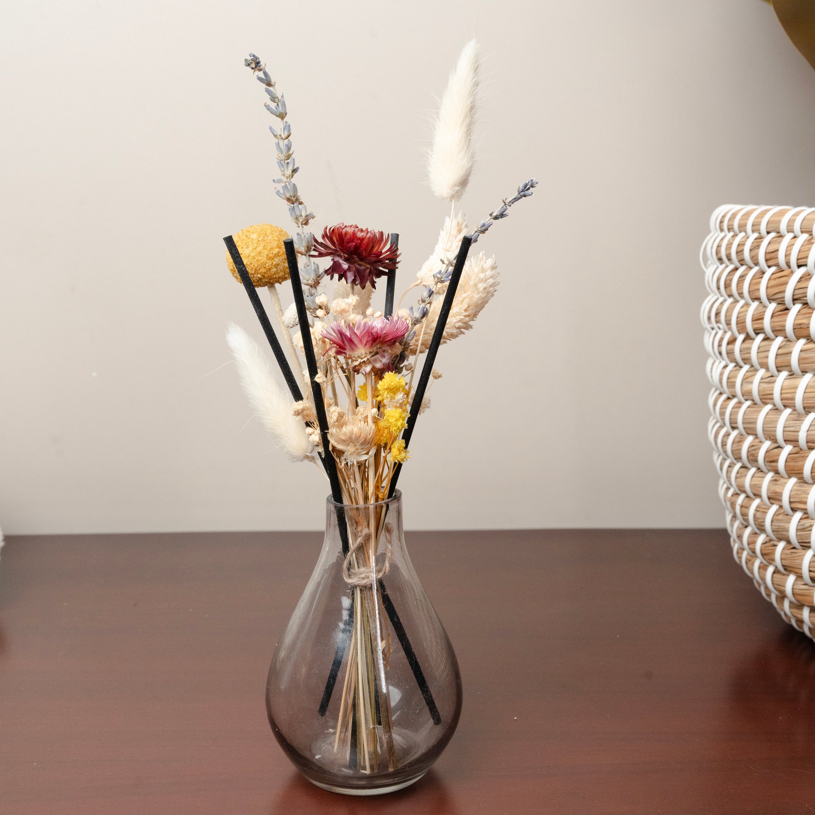 Crystal Aroma Garden Reed Diffuser Set | Home Fragrance & Dried Flowers - https://artecasa.in/