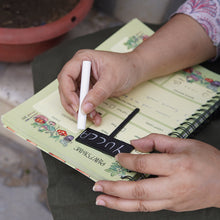 Gardeners Gift Set (Apron, Journal & Gardening Essentials)
