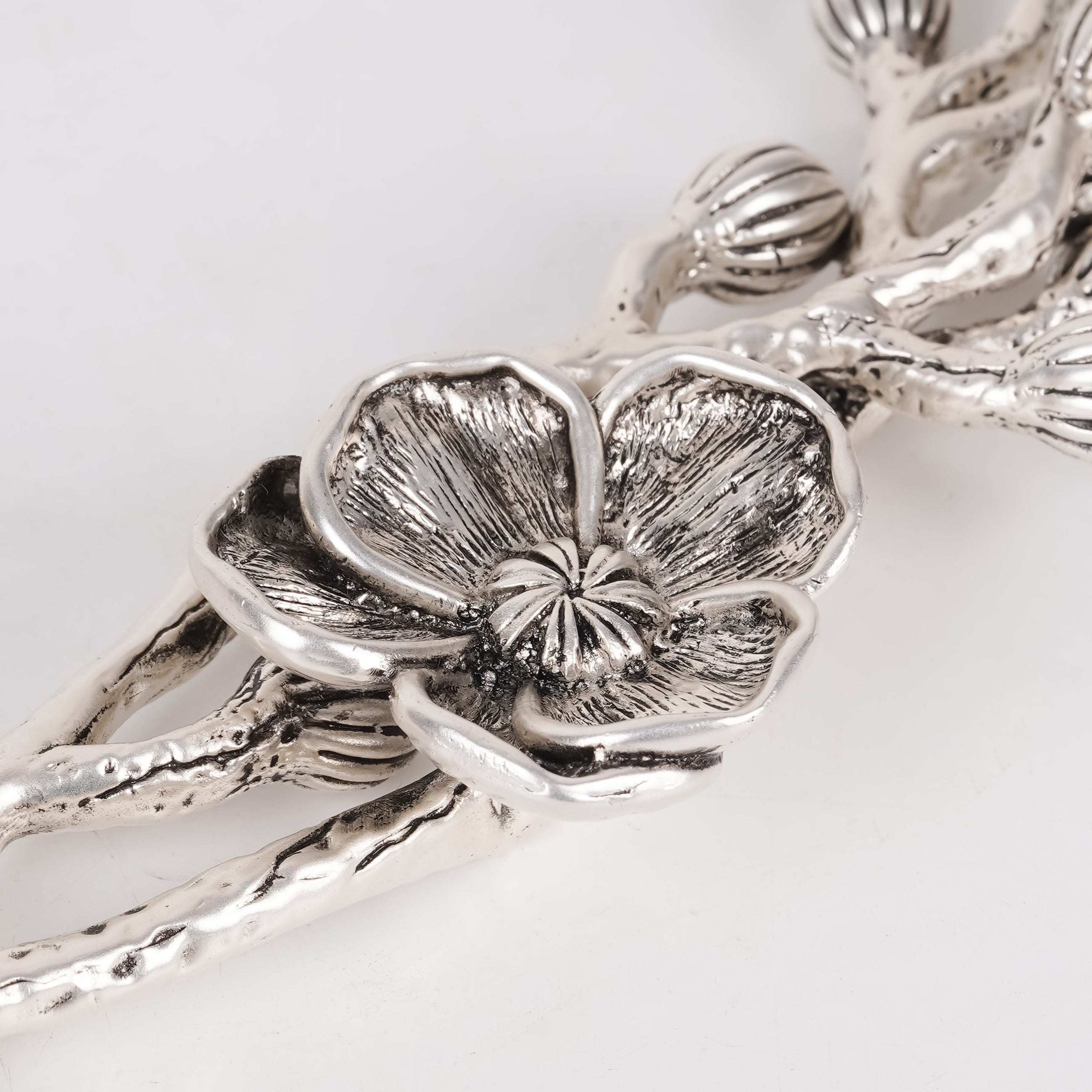 Luxury Floral Silver Cake Knife – Designer Celebration Knife with Sculpted Flower Handle