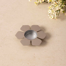Petal Tlight holder with tlights set of 5 - Silver