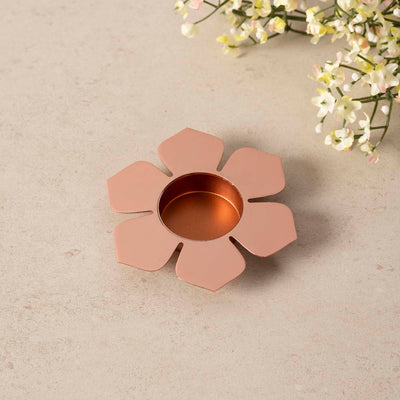 Petal Tlight holder with tlights set of 5 - Rose Gold