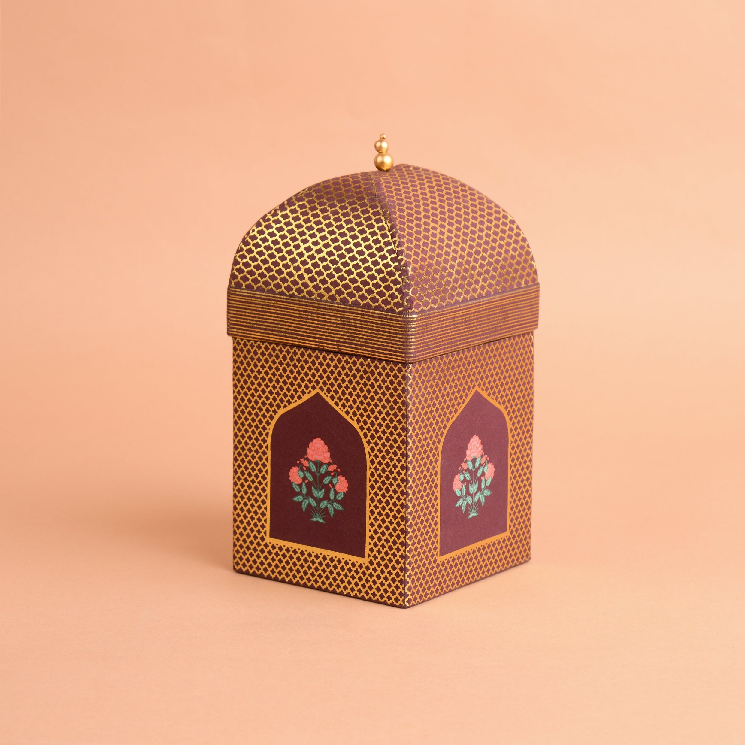 Minar Shaped Box