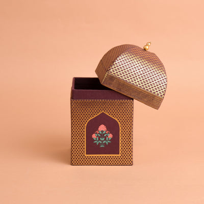 Minar Shaped Box