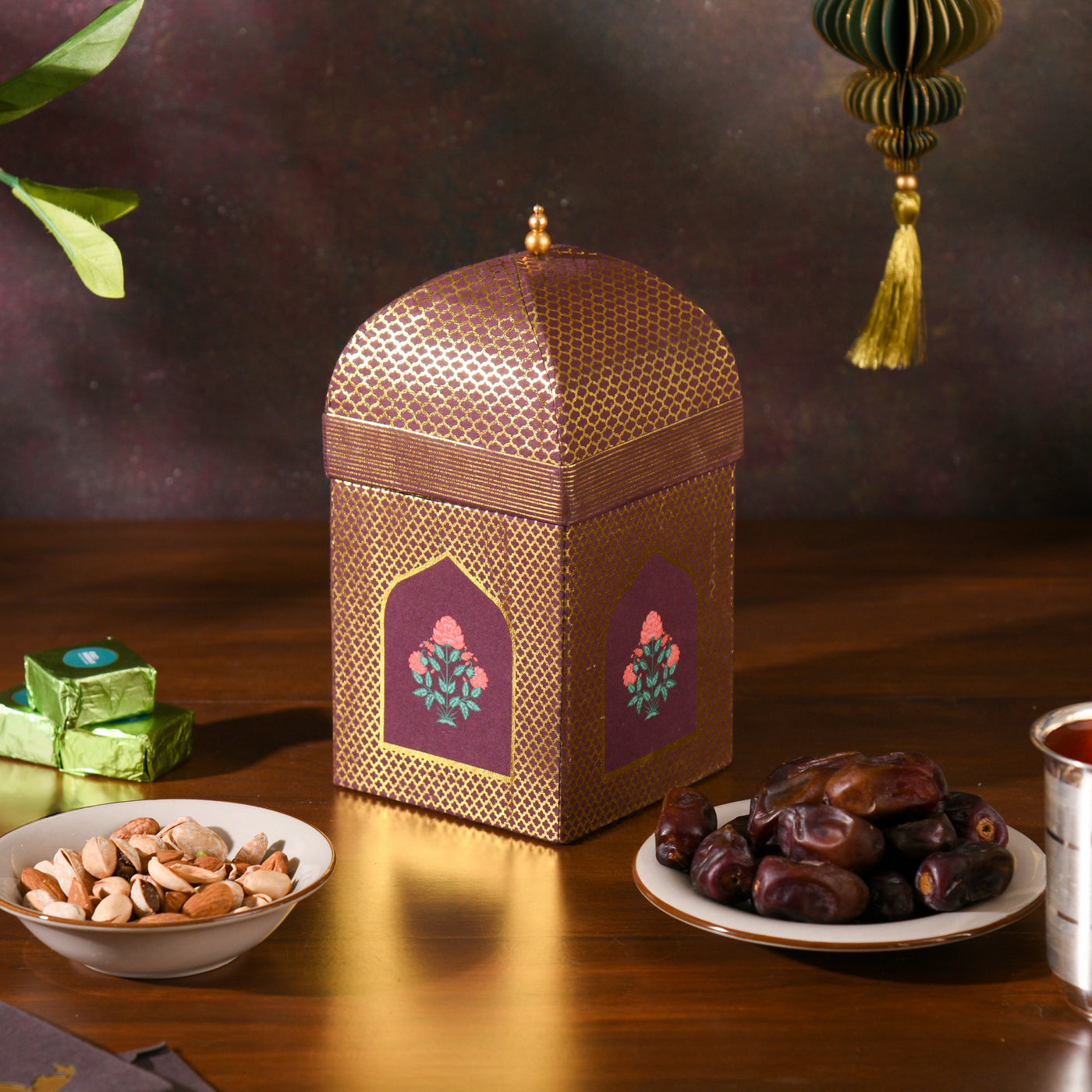 Minar Shaped Box