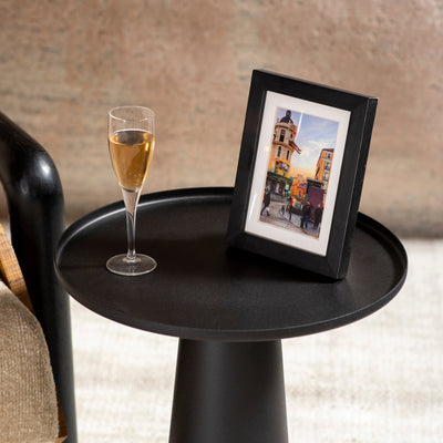 Brie Drink Table