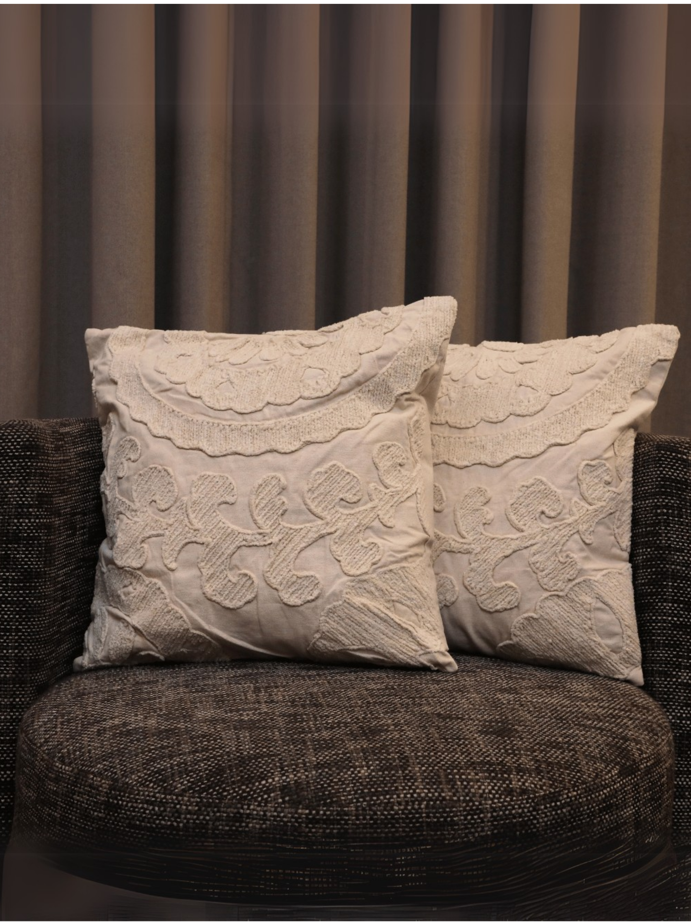 Elegant Flora Tufted Cushion Cover