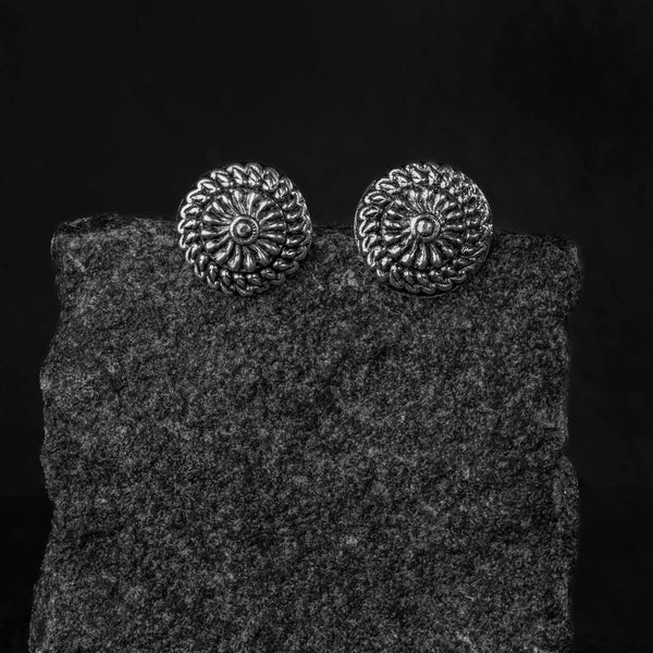 Chakra studs