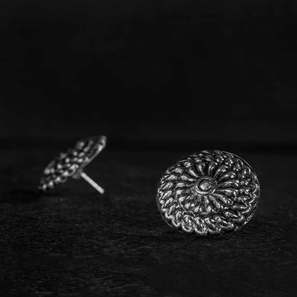 Chakra studs