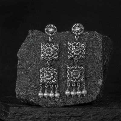 Chauki Pearl Danglers