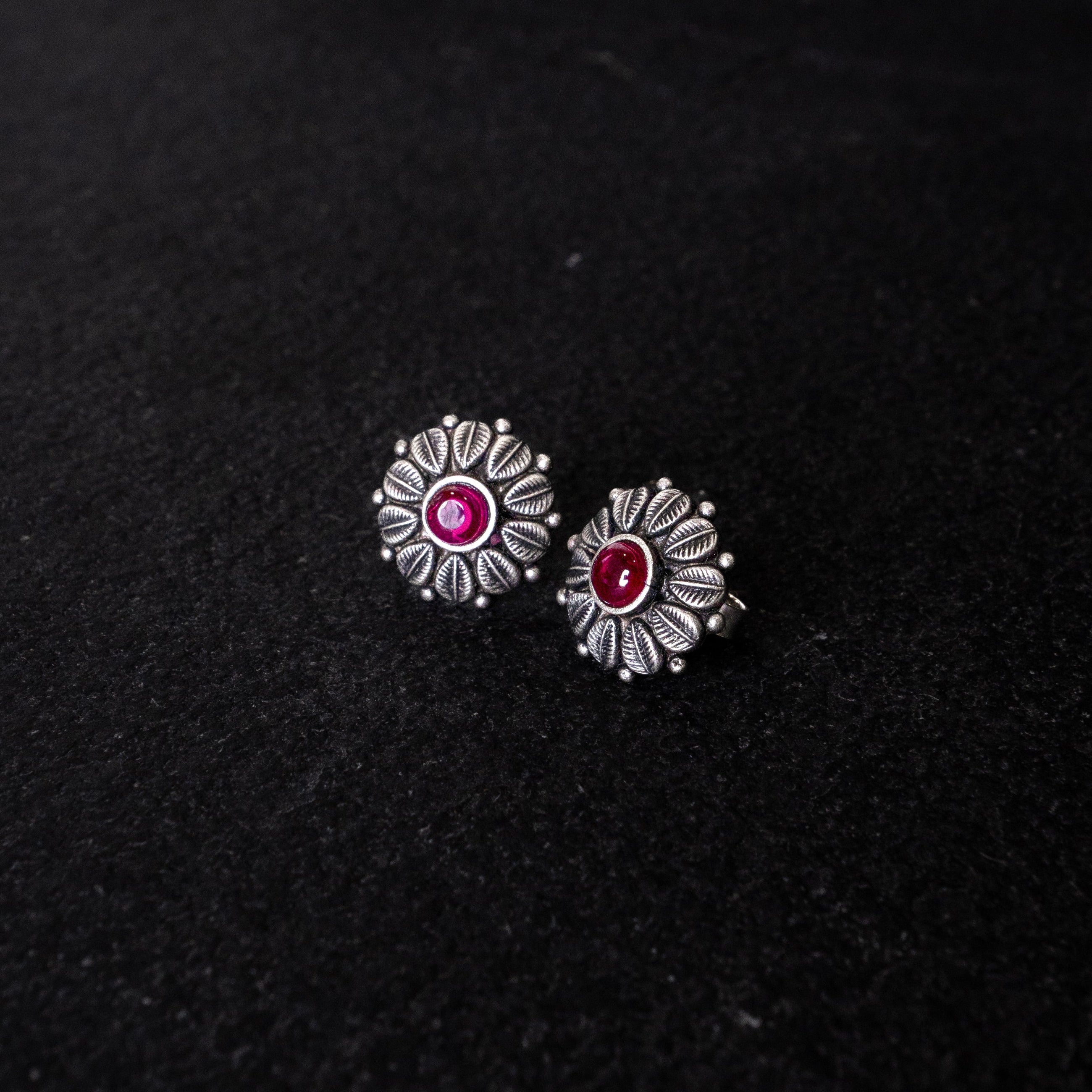 Phooli Studs