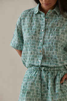 Echo Speckle Teal Shirt