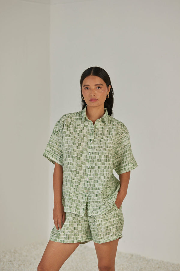 Echo Speckle Green Shorts